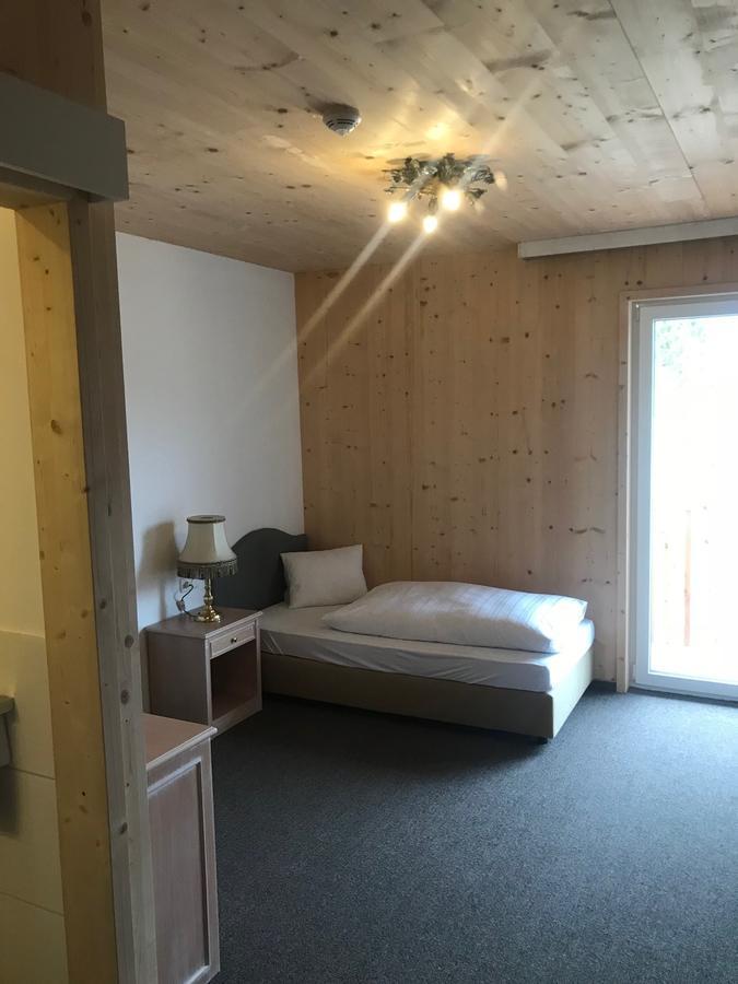 Falken Horst Lienz Esterno foto